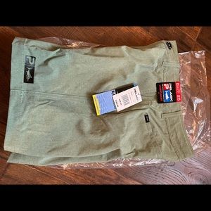 🐠🐠Brand New 🐠🐠🐠 Pelagic Youth Shorts